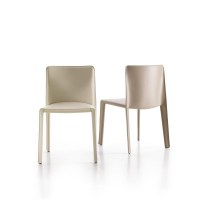 Doyl chair from B&B Italia in light leather finishes